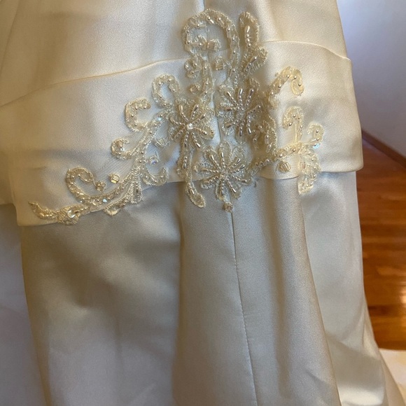 David’s Bridal NWT Soft White Strapless Wedding Gown Women’s Size 26 W Plus - Picture 6 of 15